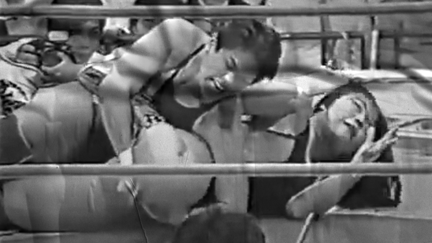 Lioness Asuka & Chigusa Nagayo vs. Noriyo Tateno & Itsuki Yamazaki