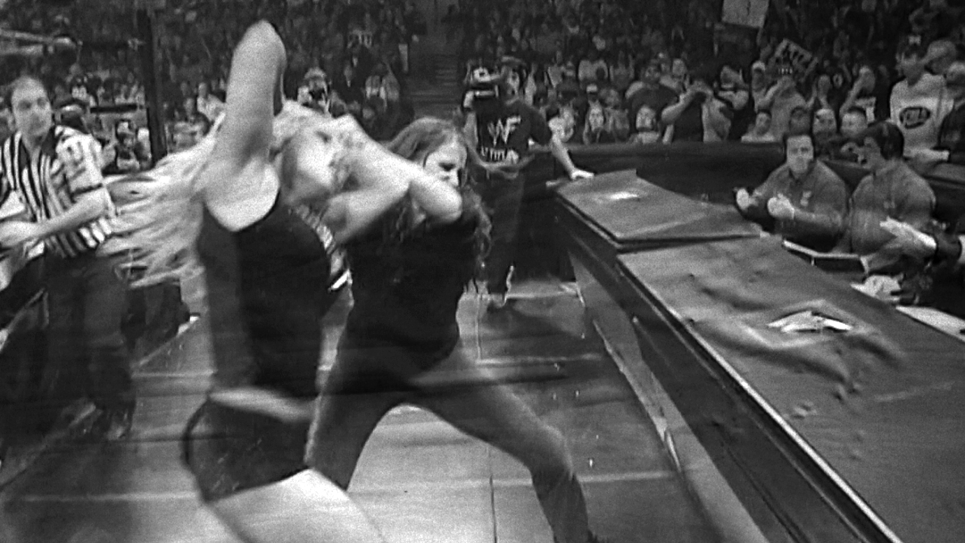 Stephanie McMahon vs. Trish Stratus