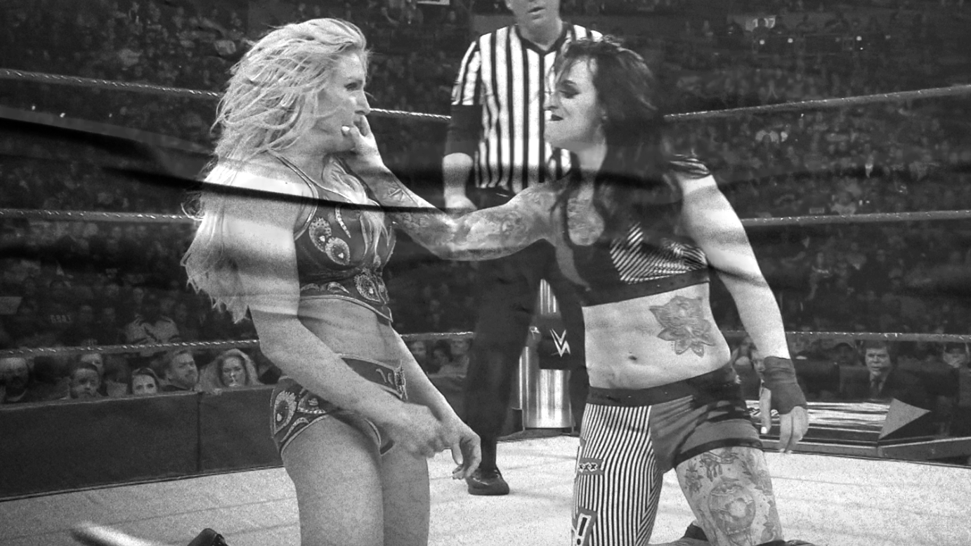 Charlotte Flair vs. Ruby Riott