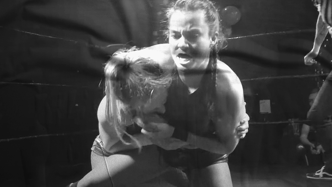 Killer Kelly vs. Millie McKenzie