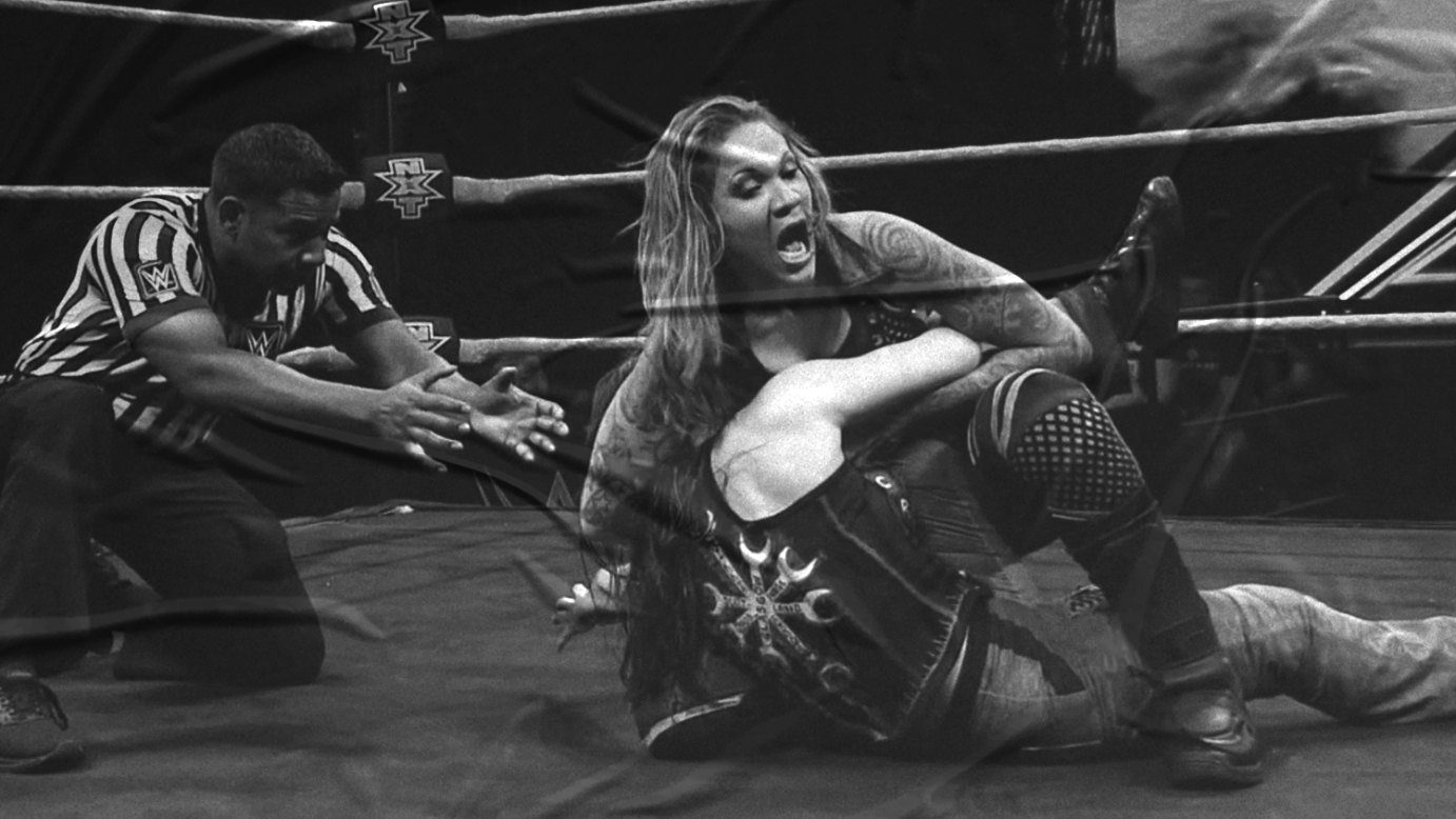 Nikki Cross vs. Mercedes Martinez
