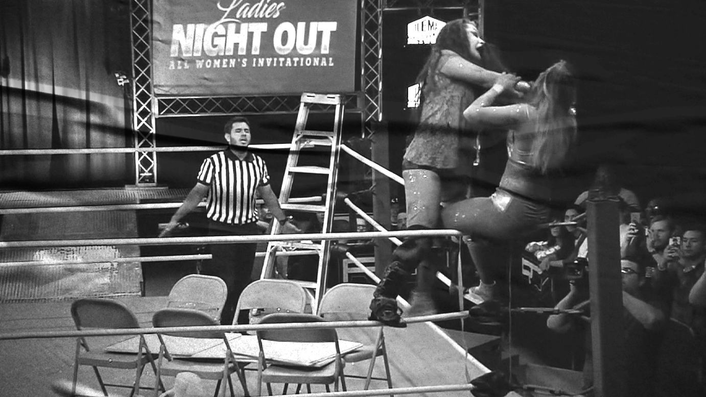 Laynie Luck vs. Su Yung
