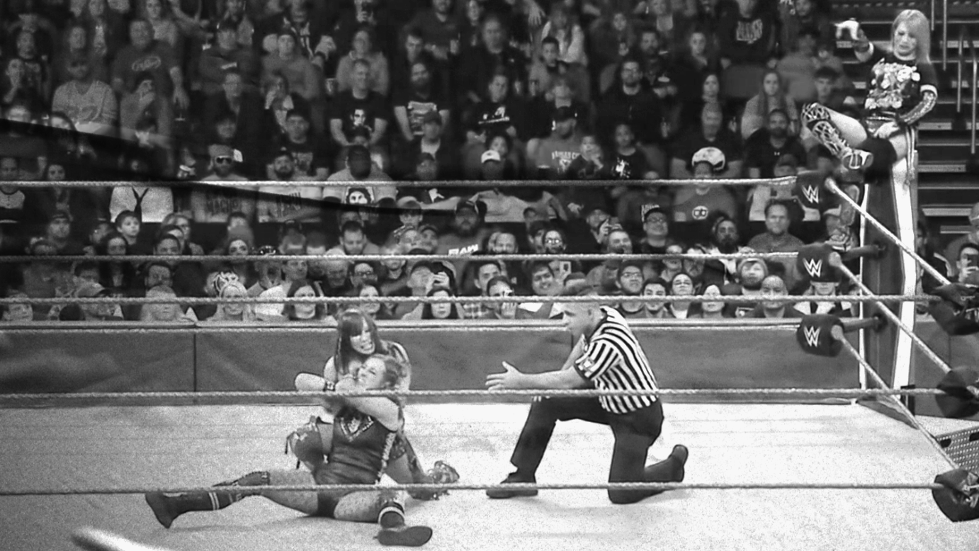 Becky Lynch vs. Kairi Sane