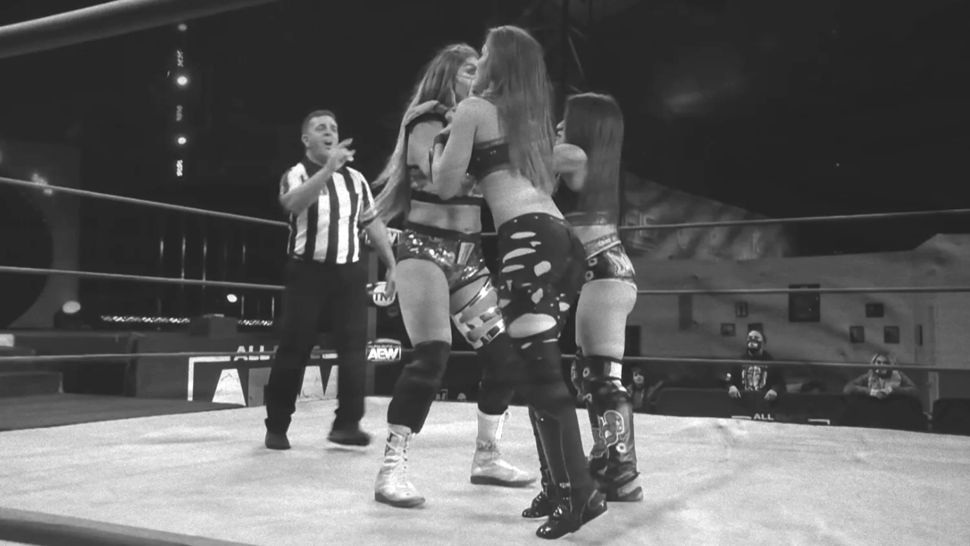 Diamante & Ivelisse vs. Lady Frost & Jennacide