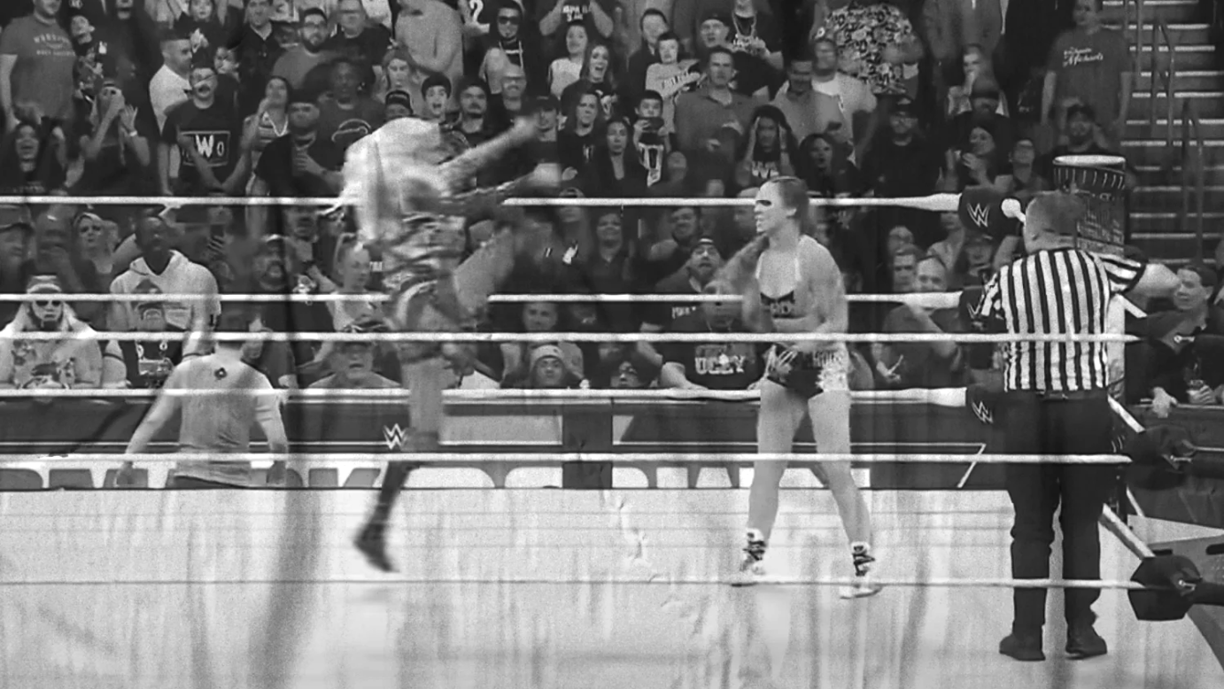 Charlotte Flair vs. Ronda Rousey