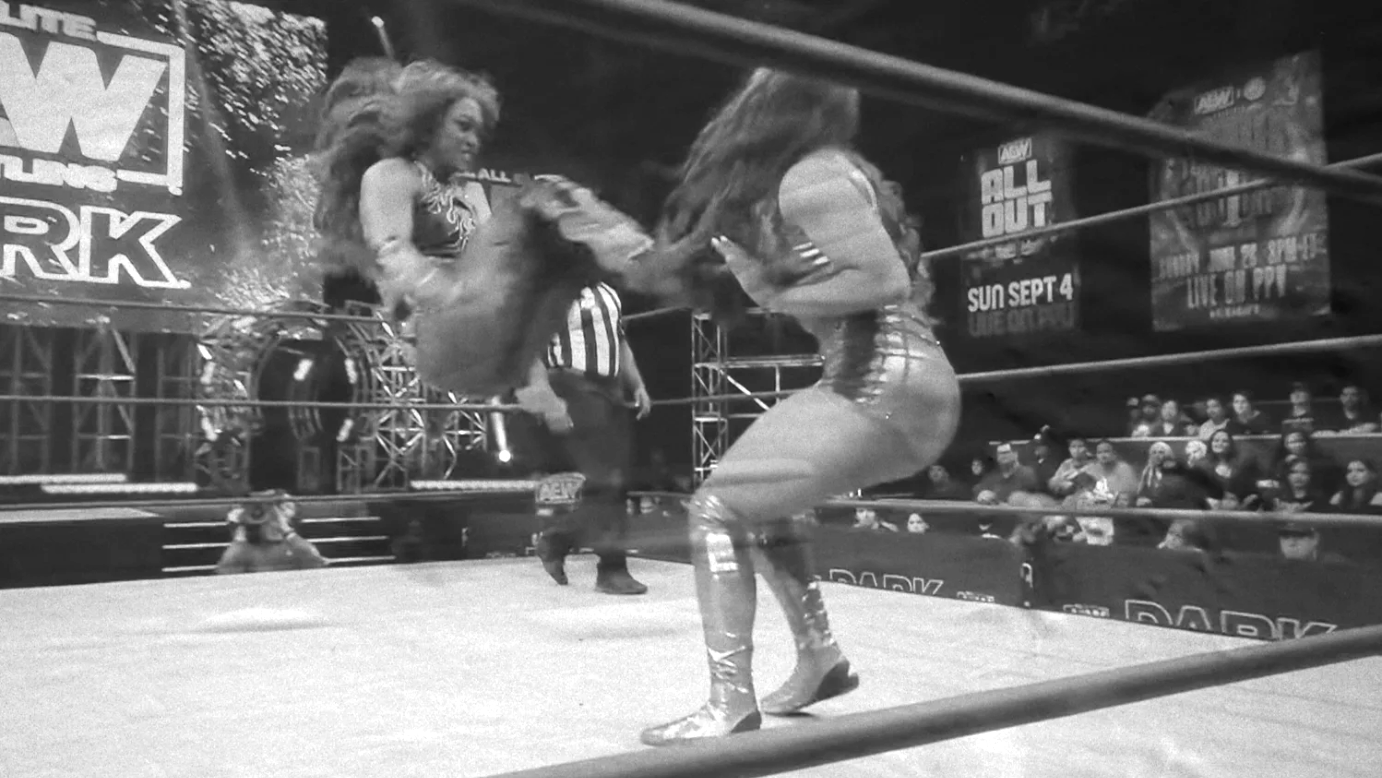 Kiera Hogan vs. Kaci Lennox