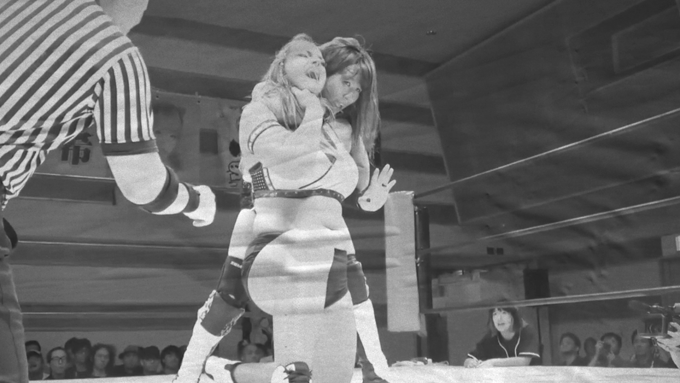 Kelly Klein vs. Momo Watanabe