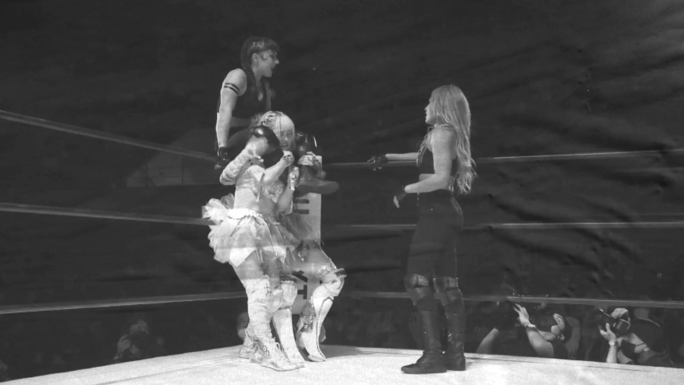 Giulia & Thekla vs. Tam Nakano & Natsupoi