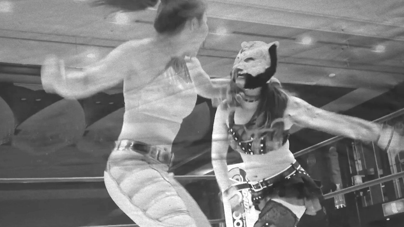 Hazuki vs. Starlight Kid