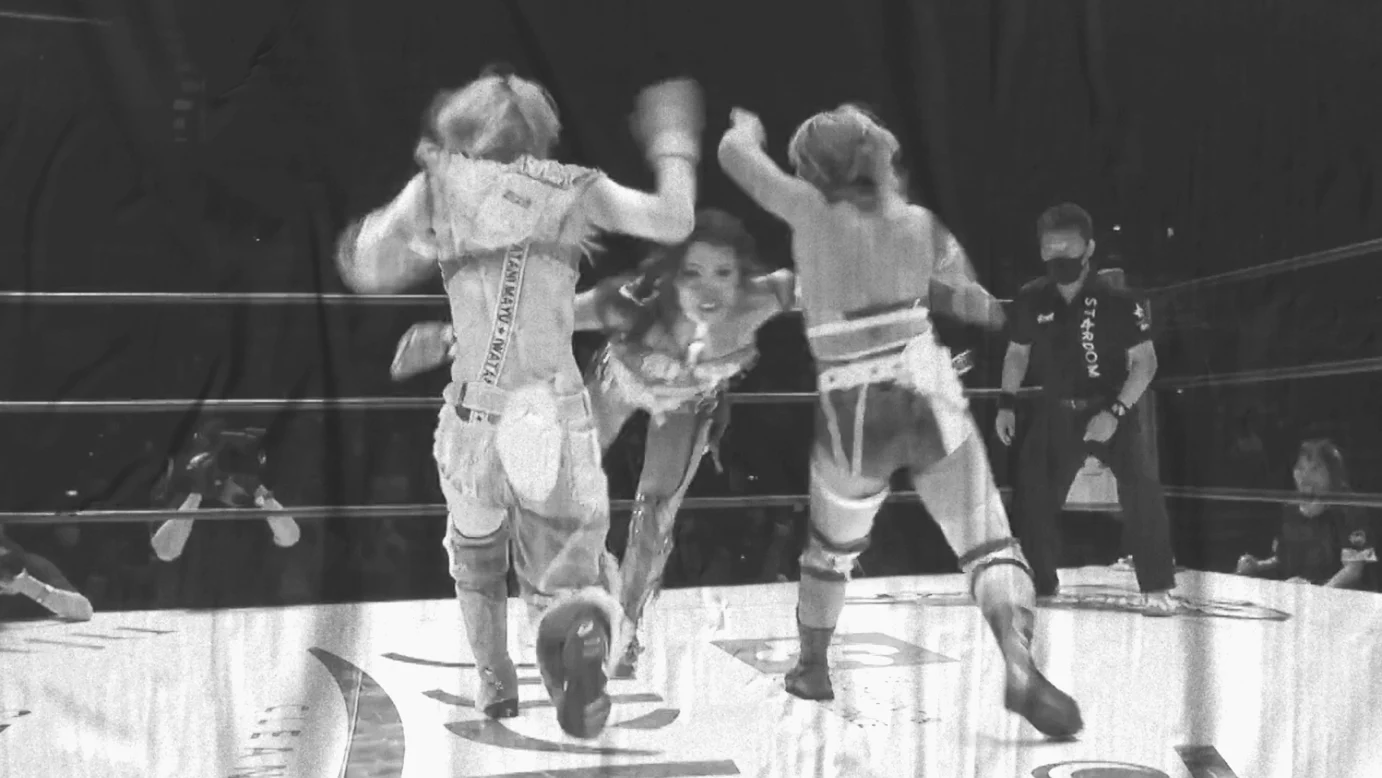 KAIRI & Natsupoi vs. Saya Iida & Mayu Iwatani