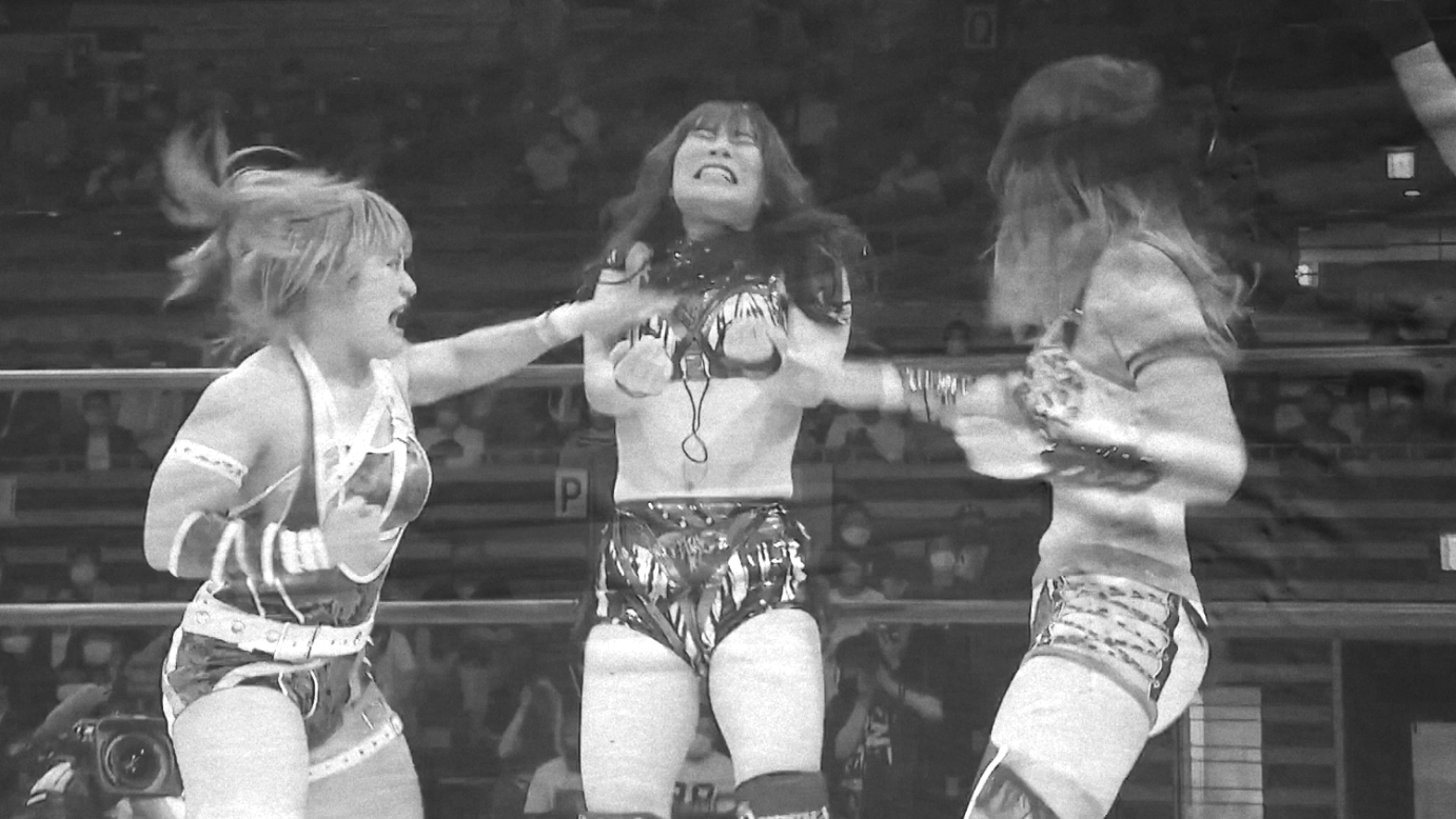 Lady C, Saya Iida & Momo Kohgo vs. Hina, Rina & Ami Sourei