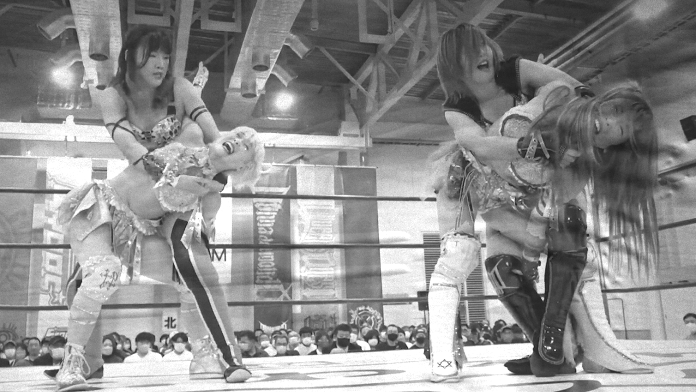 Lady C & Mai Sakurai vs. Tam Nakano & Natsupoi