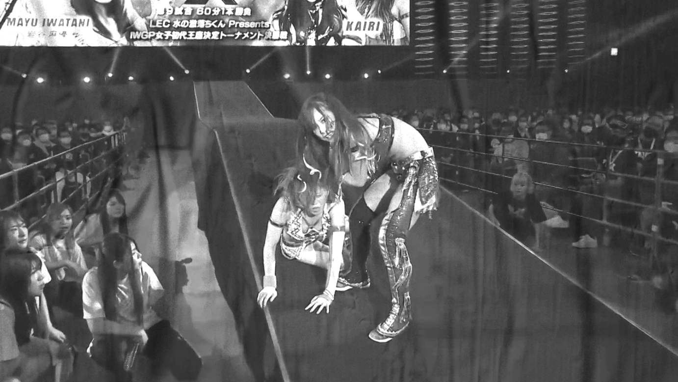 Mayu Iwatani vs. KAIRI