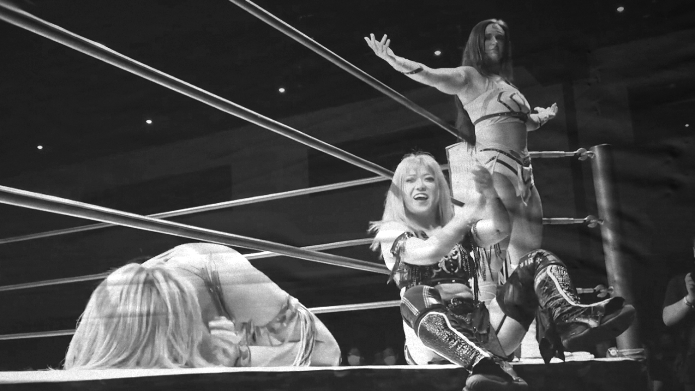 Megan Bayne & Suzu Suzuki vs. HANAKO & Utami Hayashishita